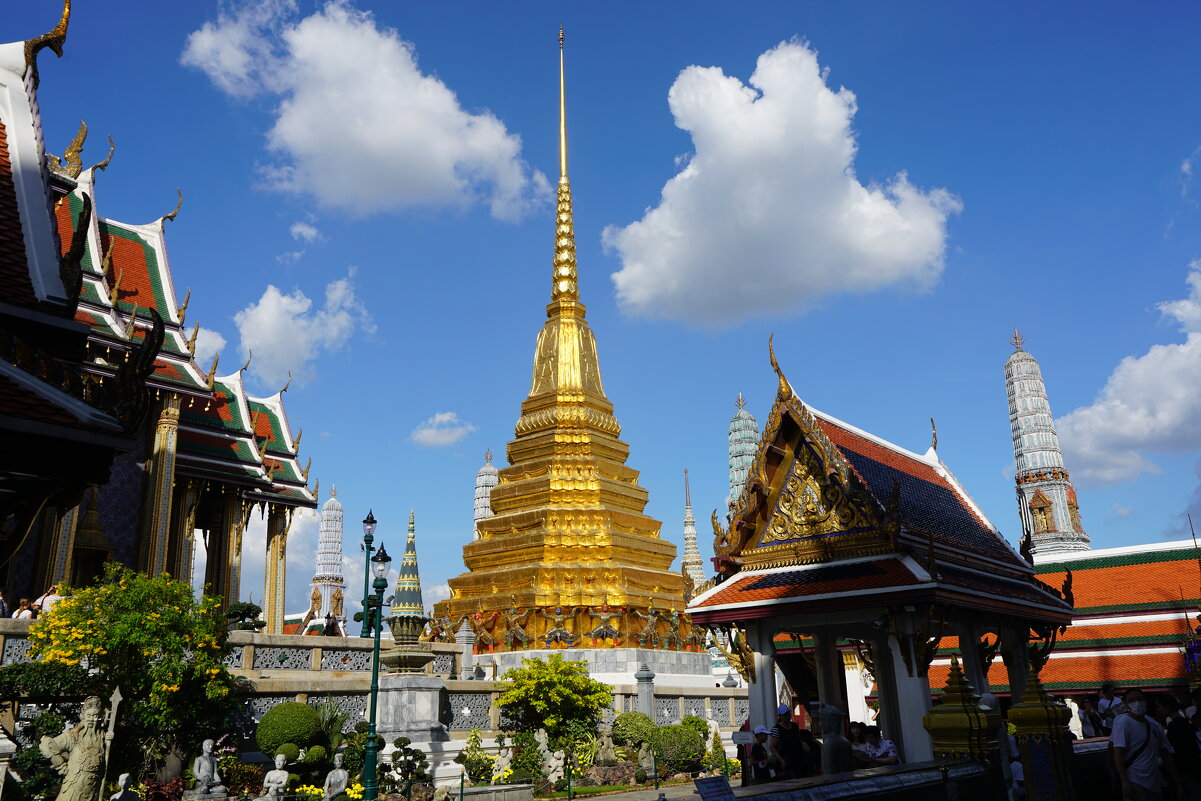 Ступа в Ват Пхра Кео - Иван Литвинов Ступа в Ват Пхра Кео - Иван Литвинов