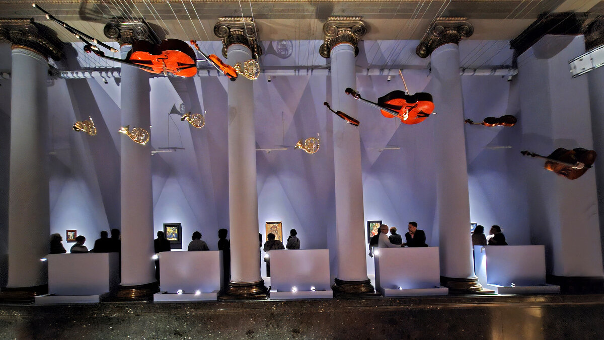 В залах выставки "Марк Шагал. Радость земного притяжения" - ИРЭН@ . В залах выставки "Марк Шагал. Радость земного притяжения" - ИРЭН@ .