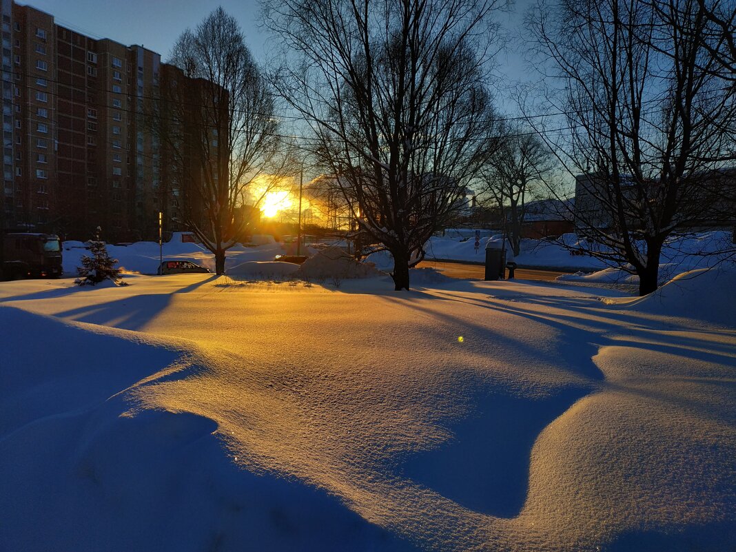 * * * - Андрей Лукьянов