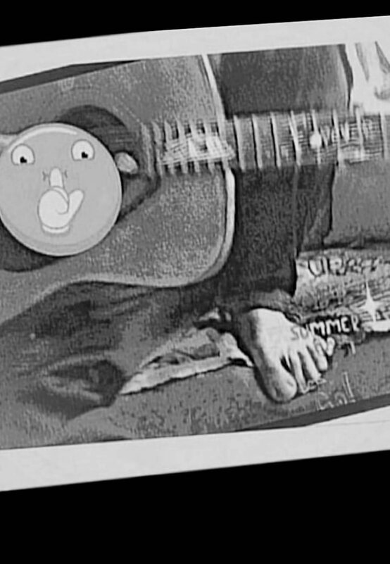 Поиграл немного на гитаре) - Андрей 