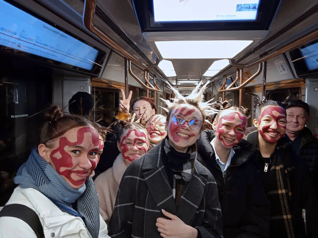 Московские расписные девчата. - unix (Илья Утропов)