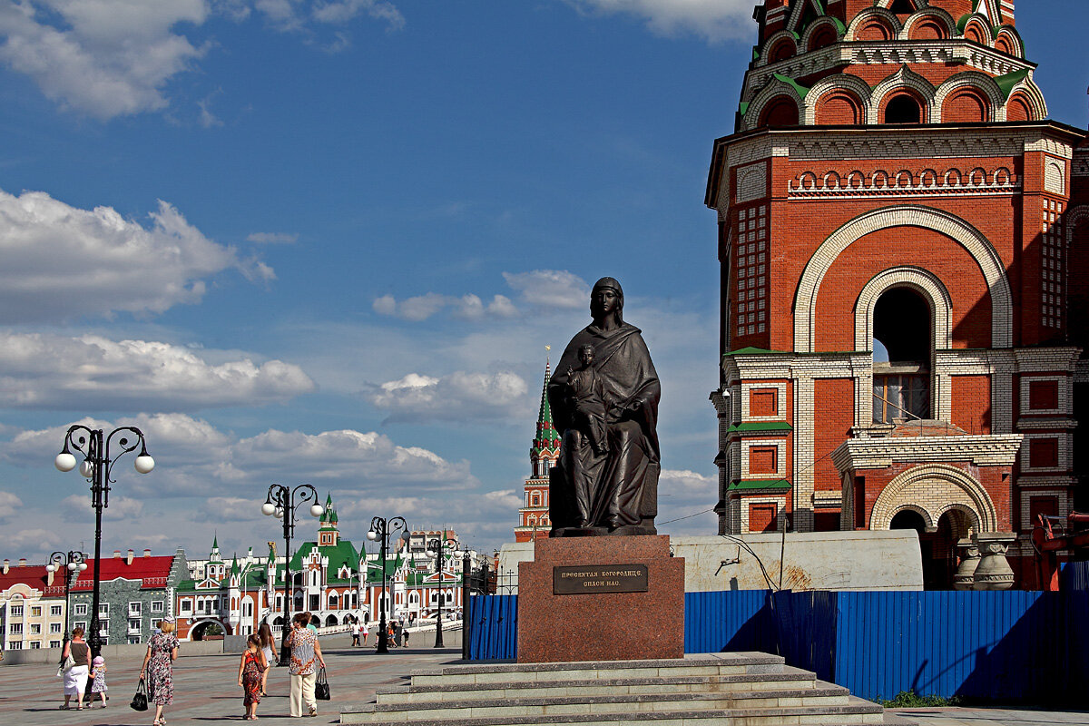 У храма. Йошкар-Ола - MILAV V