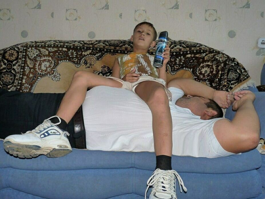 Толстый пуфик в отключке) - amazonka 