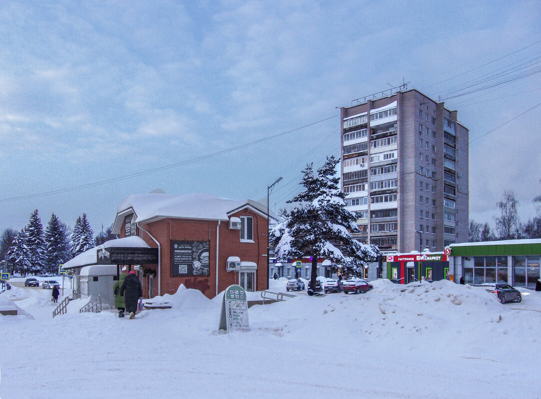 "Такого снегопада давно не помнят здешние места..." - Михаил "Skipper"