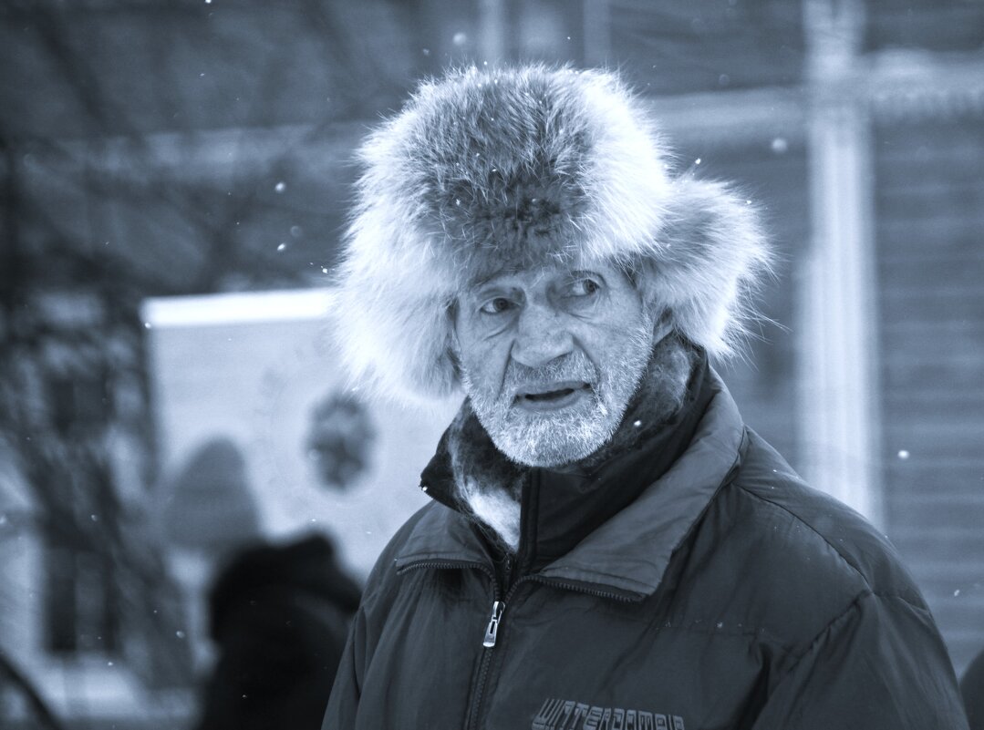 ***)* - Сергей 