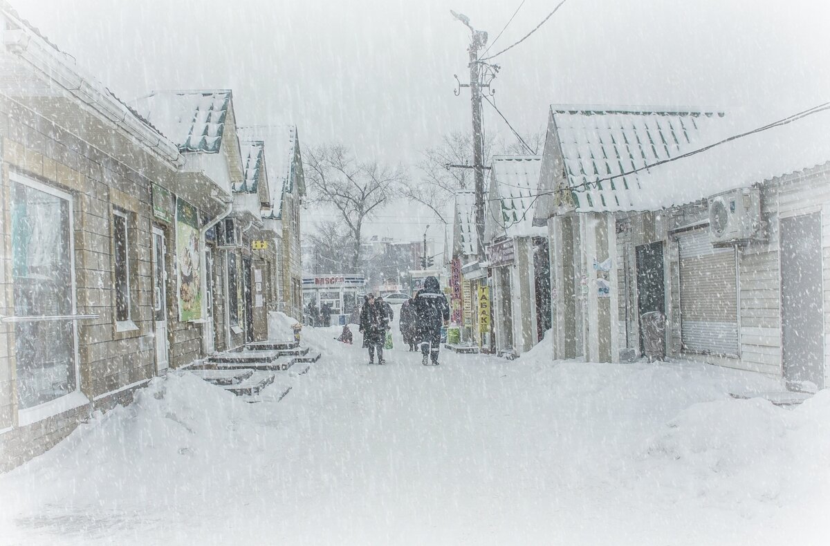 А снег кружил и падал ... - Ravile 