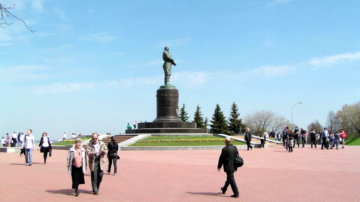 «Сталинскому соколу» - Михаил Андреев