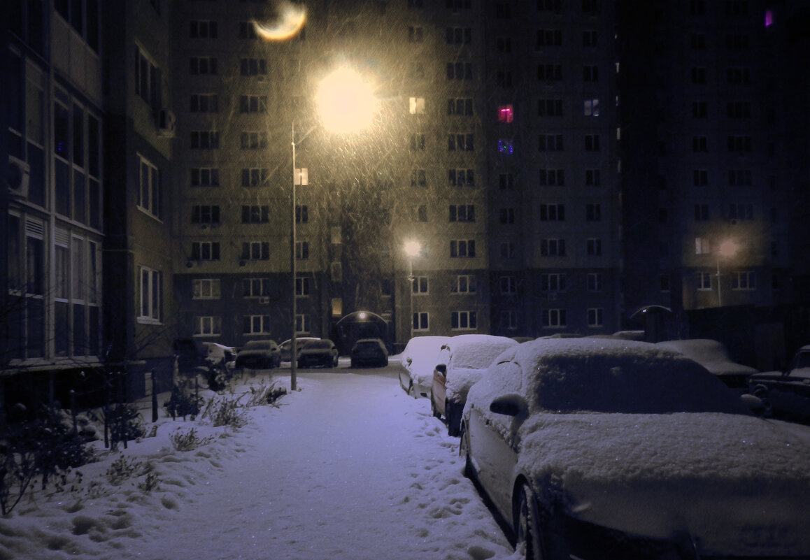 во дворе - Лера 