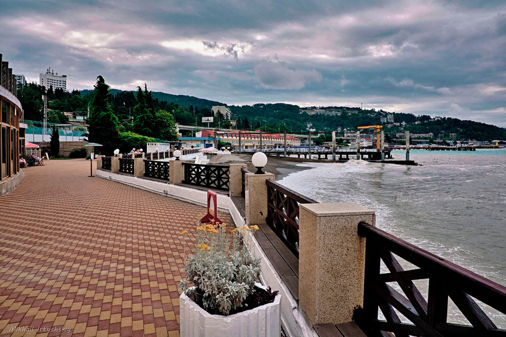 Хоста. Санаторий Азимут. Шторм - Mikhail Irtyshskiy