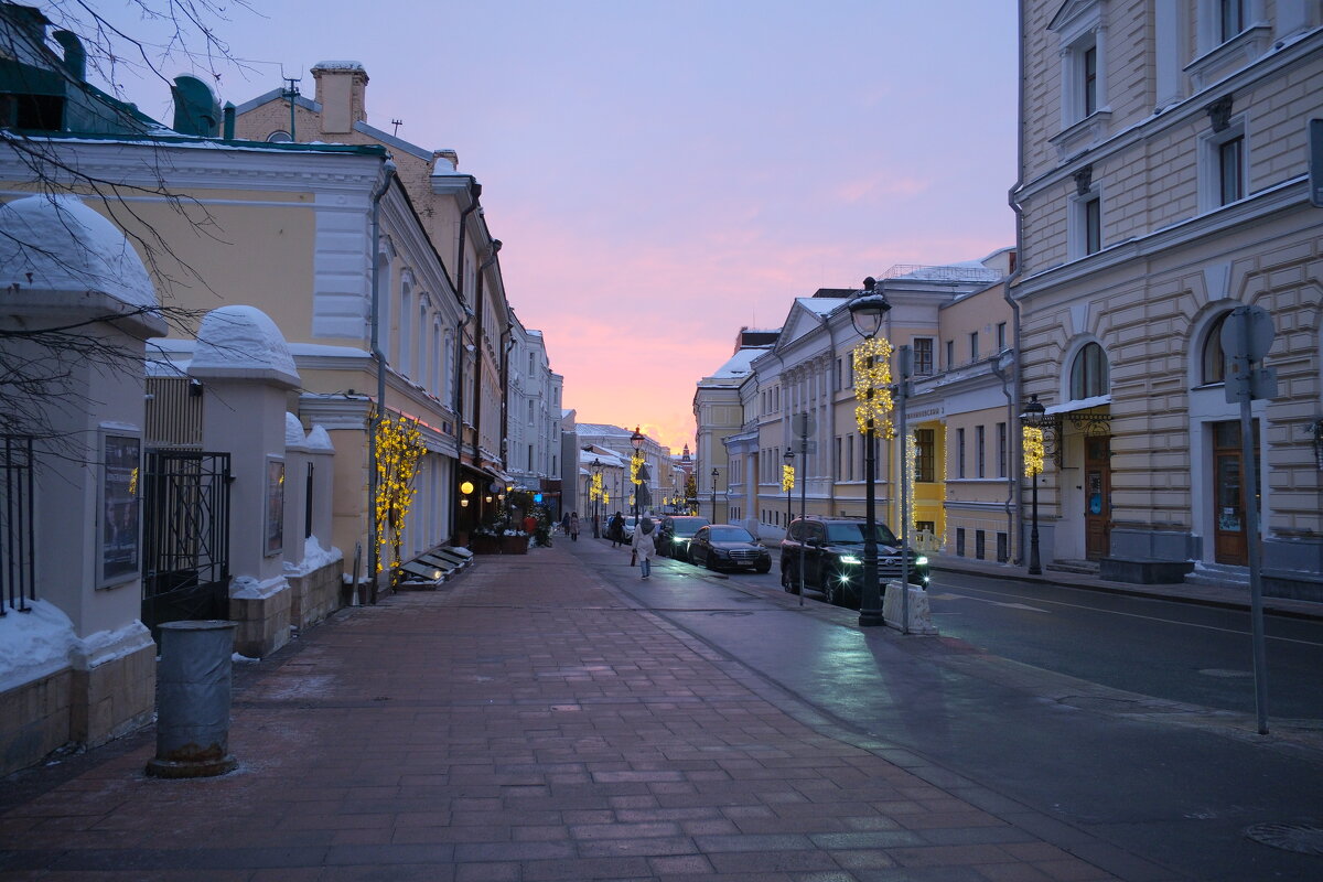 Б.Никитская. Рассвело. - Лютый Дровосек