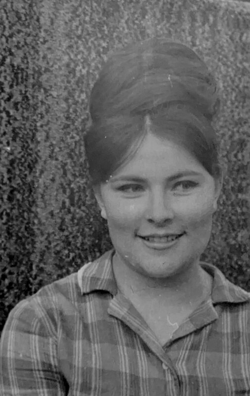 Надя - Андрей Хлопонин