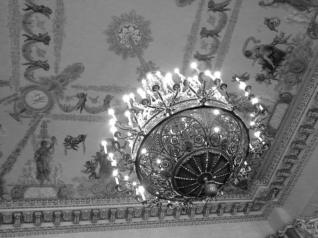 Театральная люстра. - Наталья 