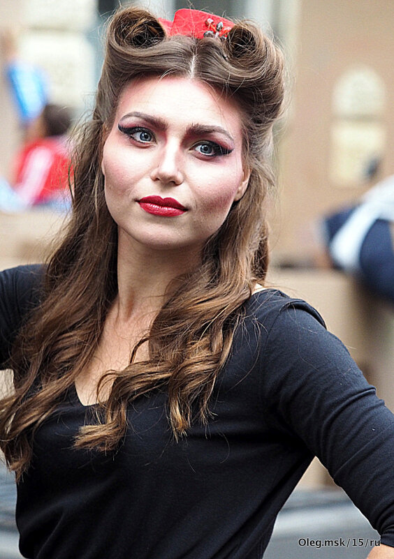 девушки бывают разными - Олег Лукьянов