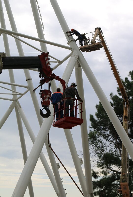 Установка колеса обозрения - Ольга 