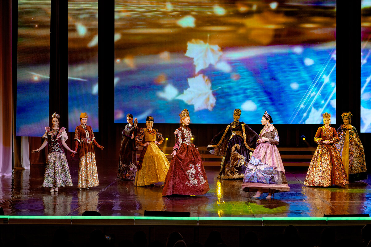 Демонстрвция новой кллекции - Александр Силинский Демонстрвция новой кллекции - Александр Силинский