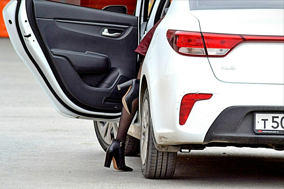 Красивые сапожки... - Михаил Курзанцев