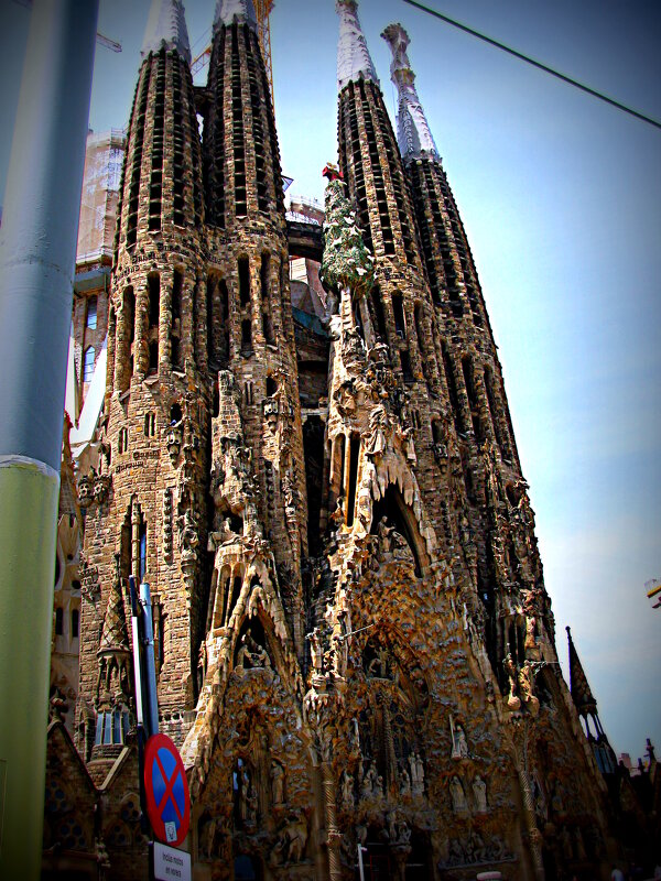 Фрагмент храма Святого Семейства. - Владимир Драгунский