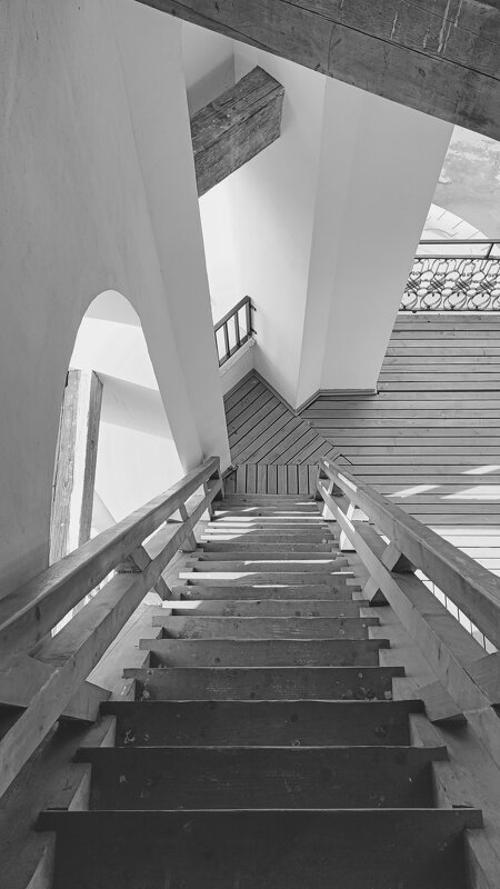 Вниз - Андрей Неуймин