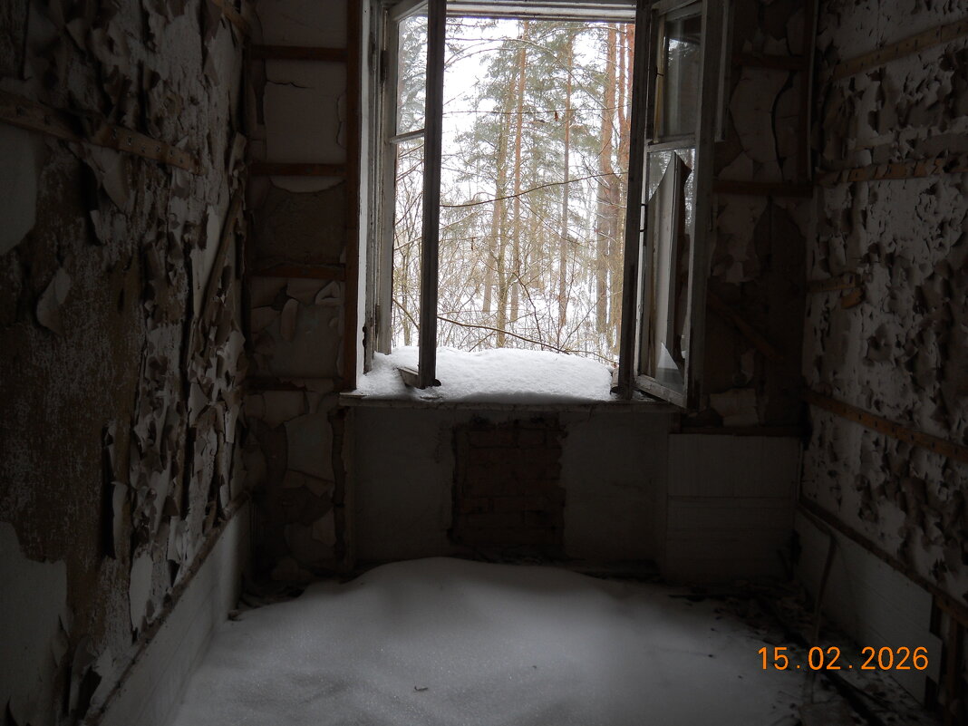 Снег в здании - fogmeadowww m