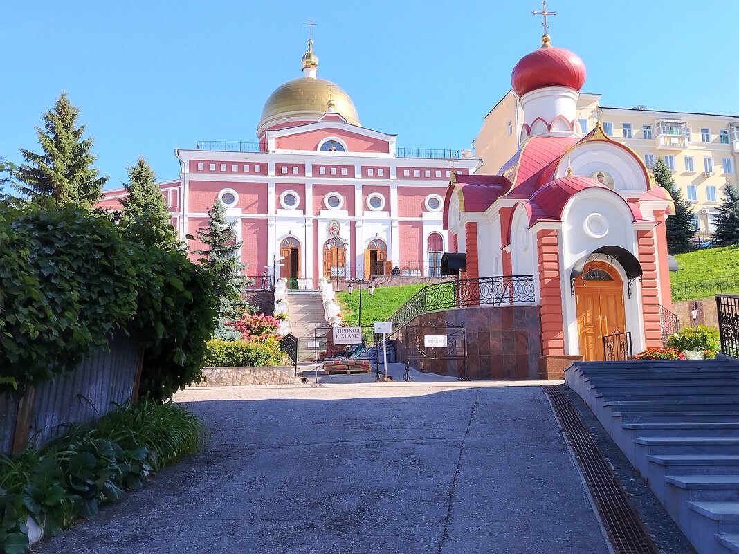 В Иверском монастыре. Самара. - Надежда 