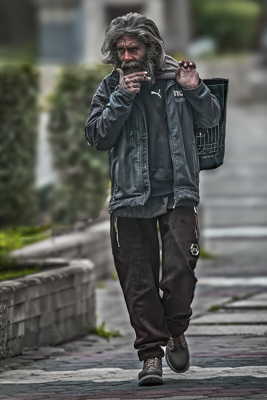 Brutal Homeless Man - Shmual & Vika Retro Brutal Homeless Man - Shmual & Vika Retro