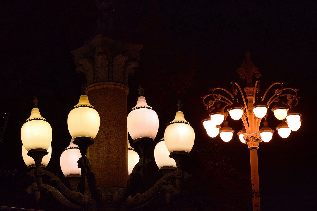 Вечер зажигает фонари. - Татьяна Помогалова