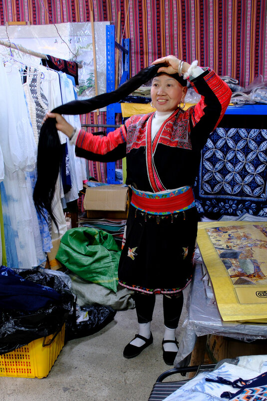 Самые длинные волосы в мире - Георгий А