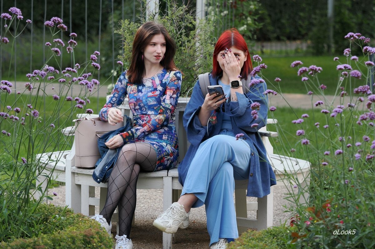 сами цветики - Олег Лукьянов сами цветики - Олег Лукьянов