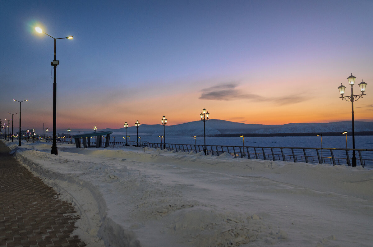 Рассвет над Амуром - Виктор Иванович Чернюк Рассвет над Амуром - Виктор Иванович Чернюк