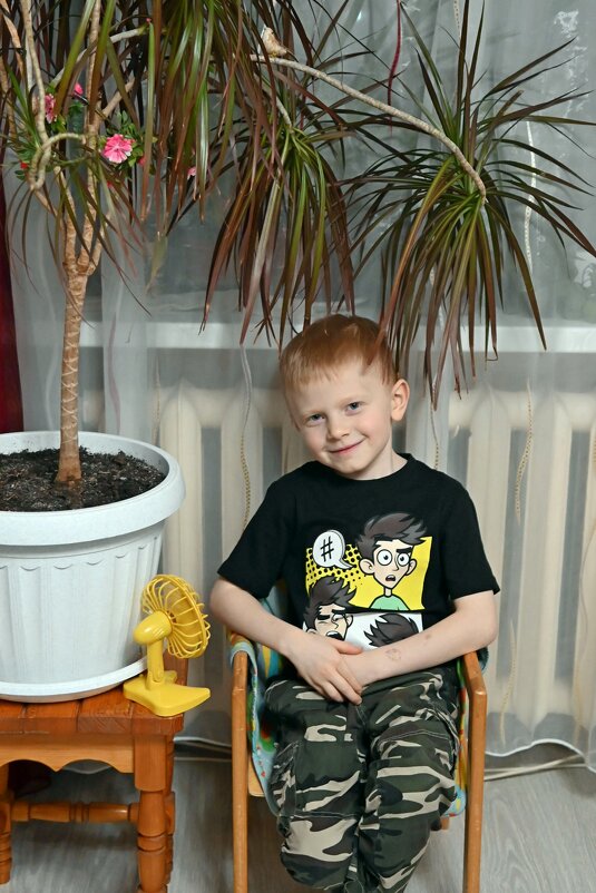 Под деревом. - ВикТор Быстров