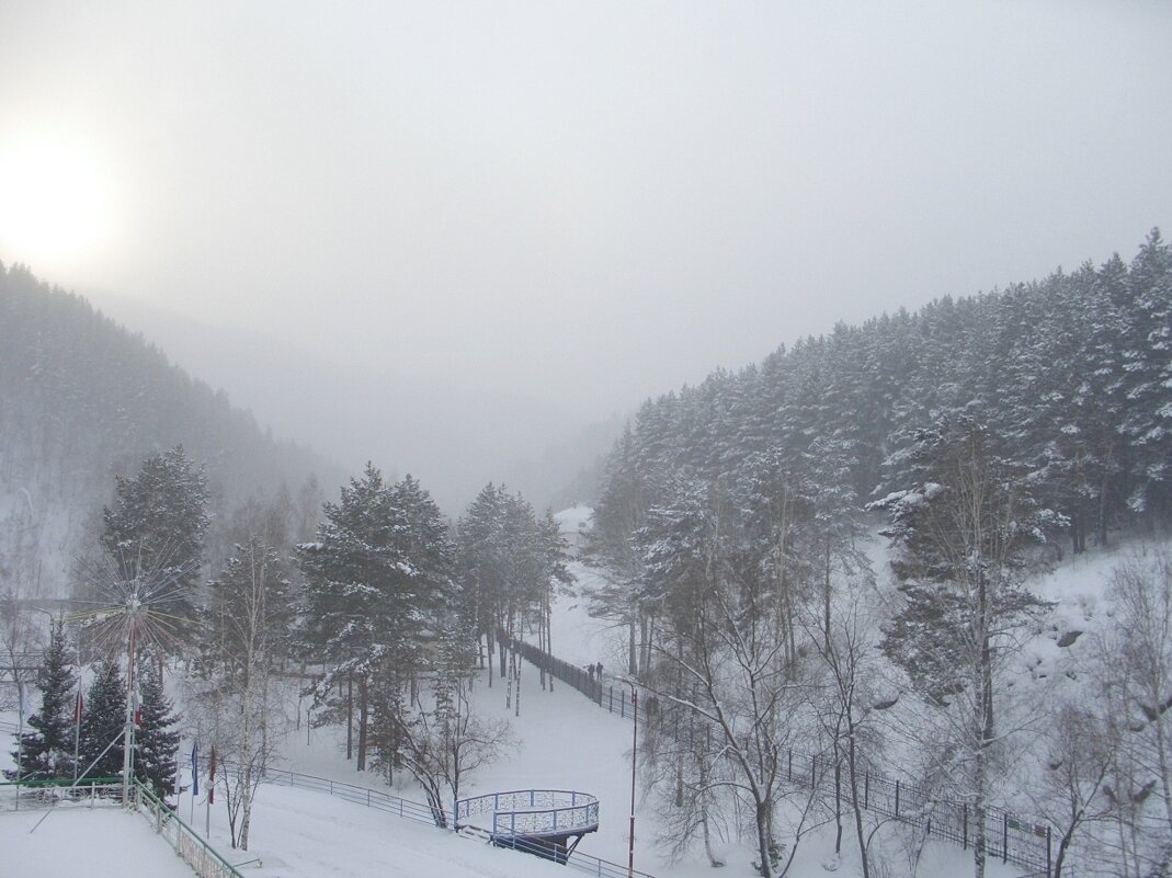 Алтай. Туман над Белокурихой - Галина Нестратова Алтай. Туман над Белокурихой - Галина Нестратова