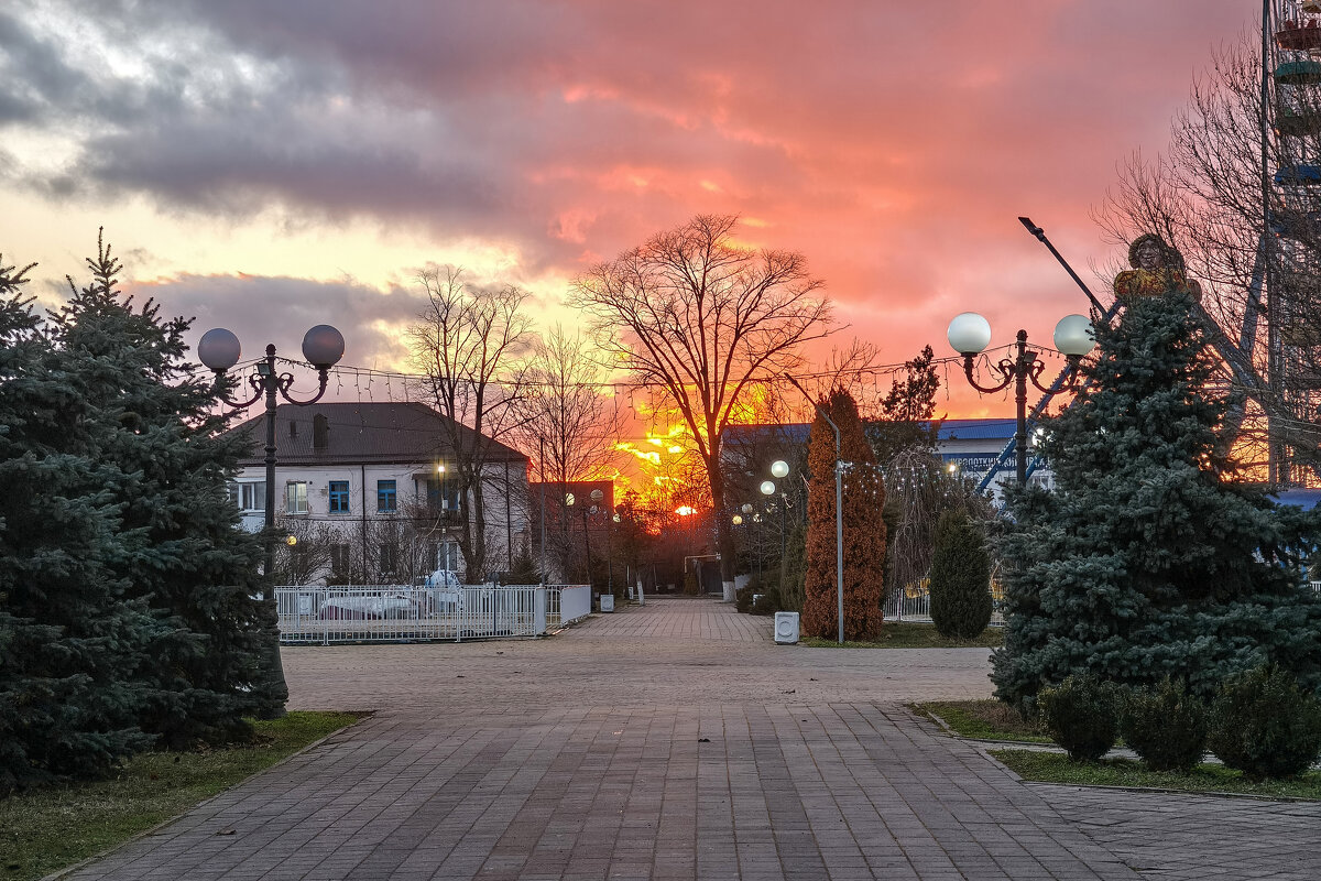Февральские закаты - Валерий Ткаченко Февральские закаты - Валерий Ткаченко