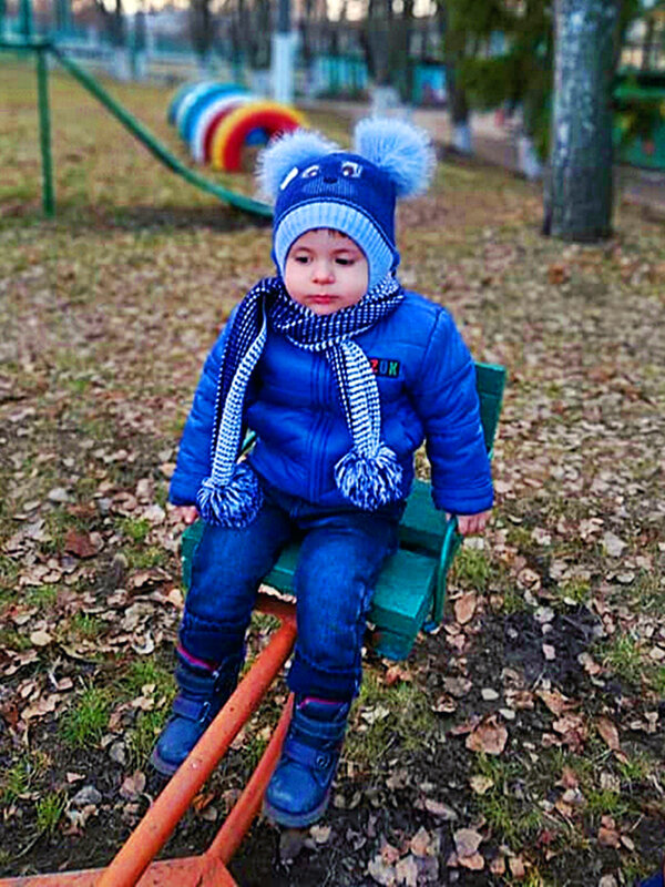 ДУМЫ   ОДОЛЕВАЮТ - Анатолий Малобродский