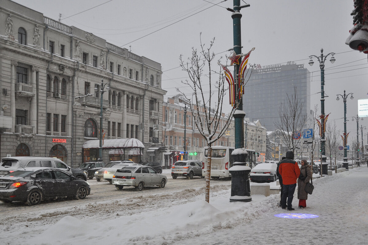 Вечерний Проспект Революции в снегу - Татьяна Машошина