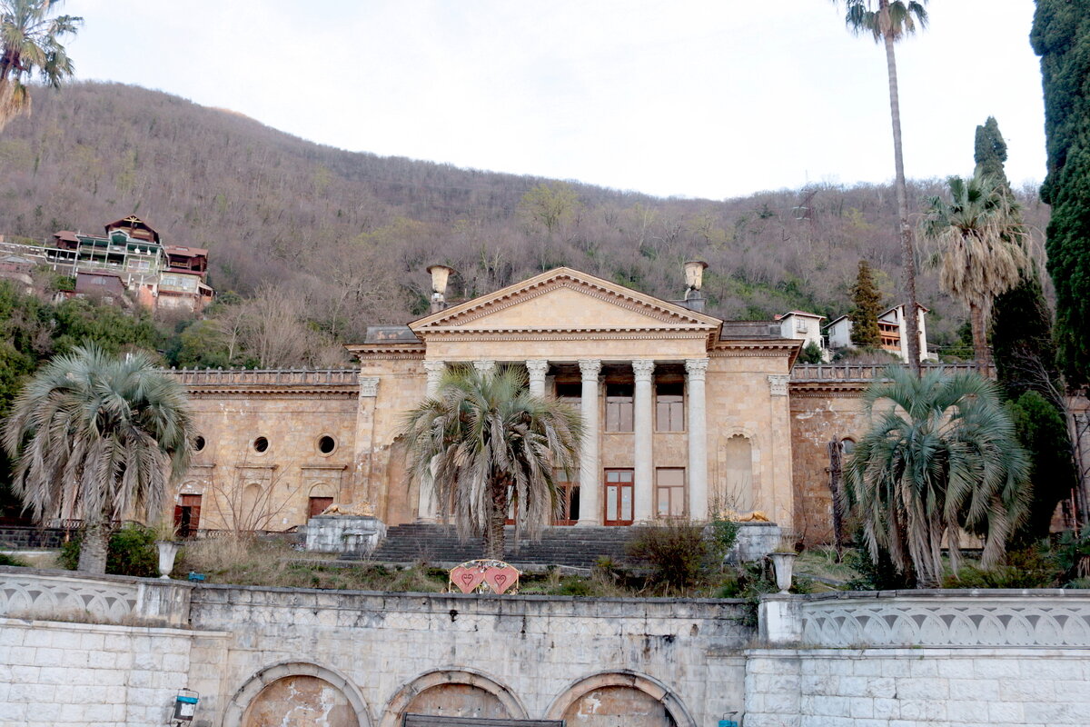 Зимний театр в Гагре - Мишель71 