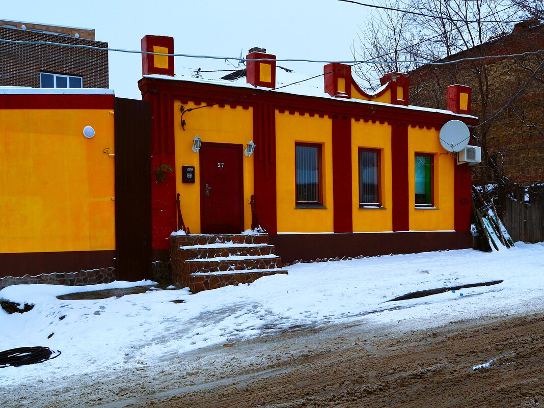 Ростов-на-Дону. Дом по ул. 7 Февраля 27. - Пётр Чернега