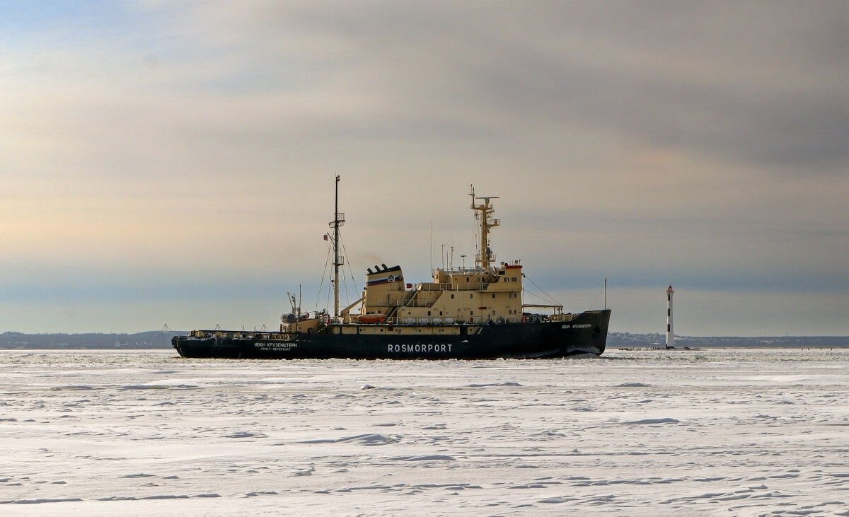 Ледокол Иван Крузенштерн - skijumper Иванов