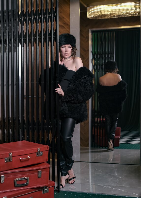 Лифт - Dmitry i Mary S