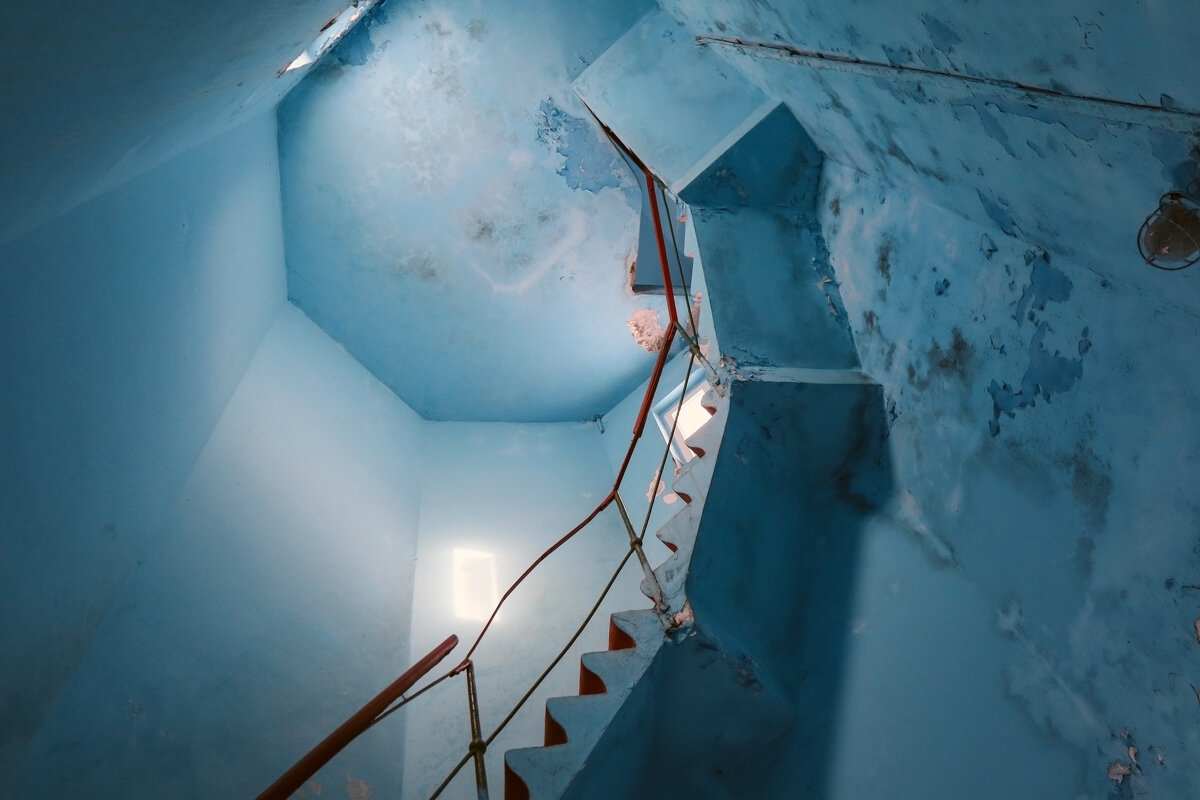 Лестница на верх маяка - skijumper Иванов Лестница на верх маяка - skijumper Иванов