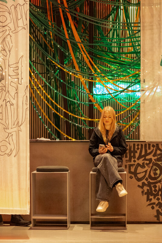 Девушка - Илья Шенгелия