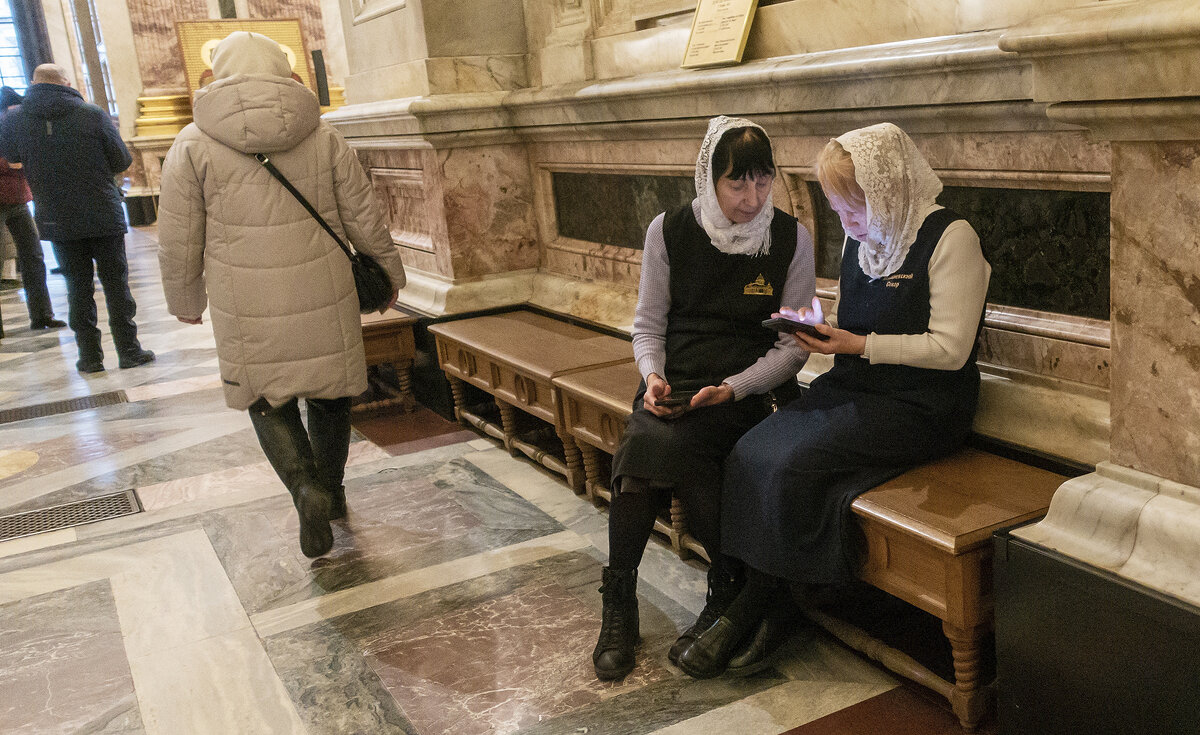 *** - Александр Русинов