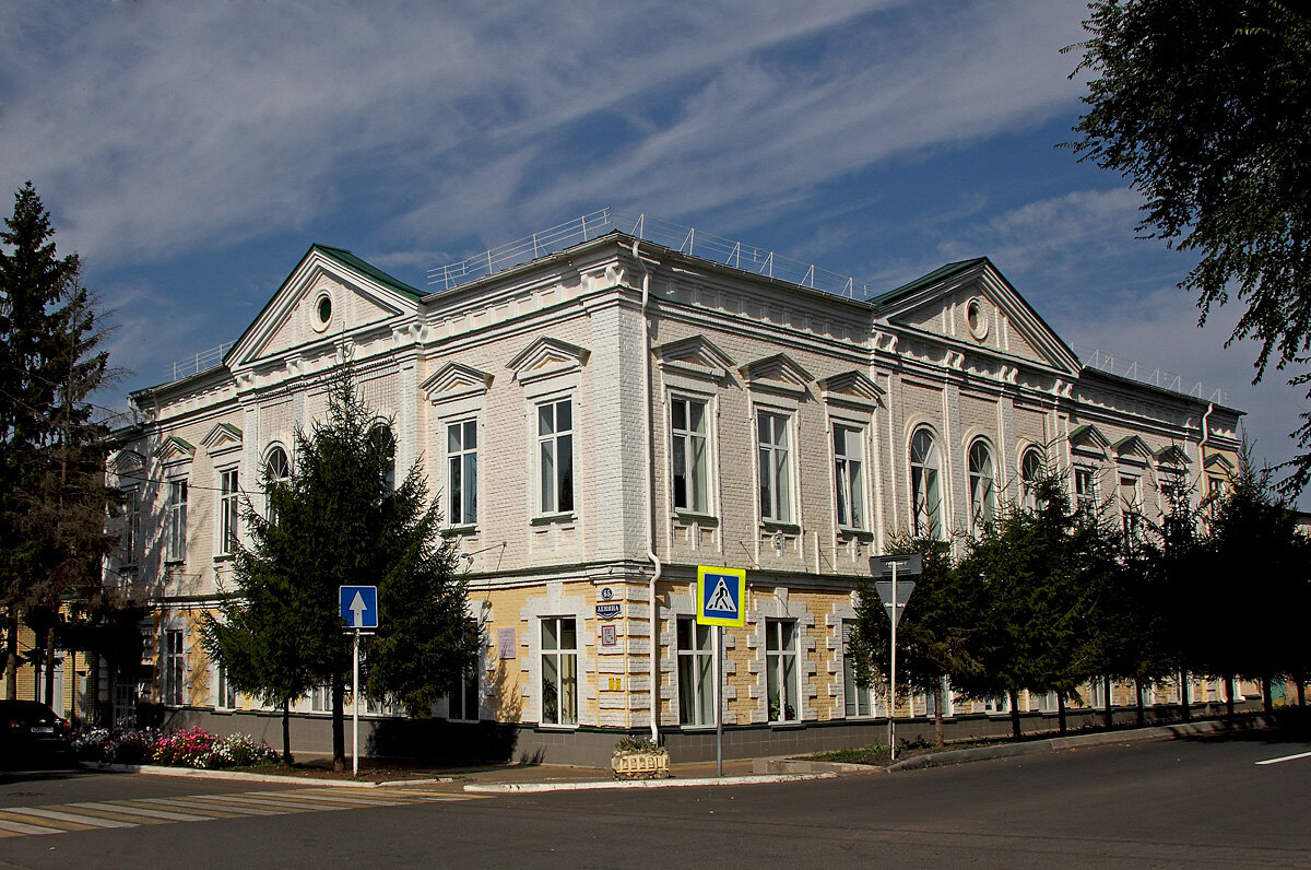 На тенистых улицах Чистополя. - MILAV V