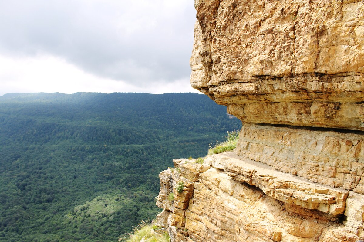 Мезмай.Скала "Орлиная полка" - Александр Герасенков