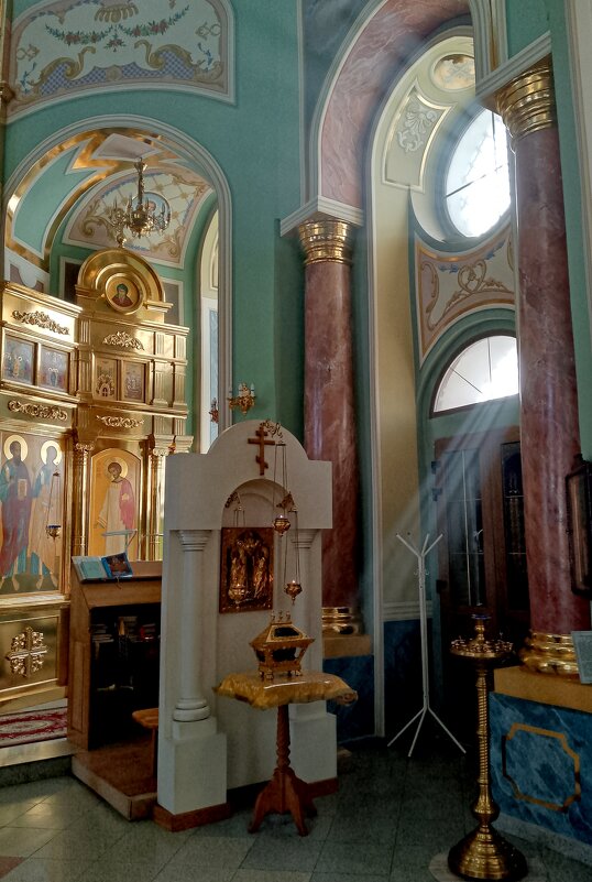 Лучи. - Михаил Попов