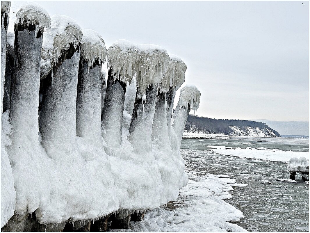 Курчавые волнорезы. - Валерия Комова