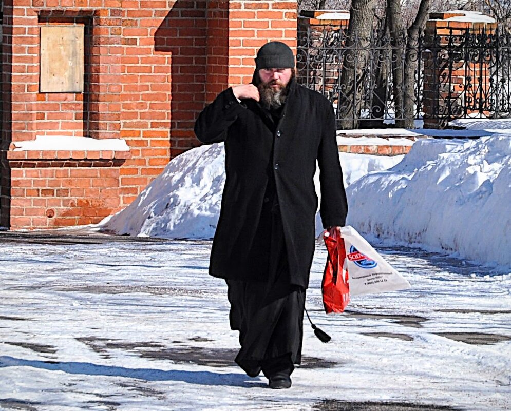 Куда бежит наш добрый иерей ? - Анатолий Колосов