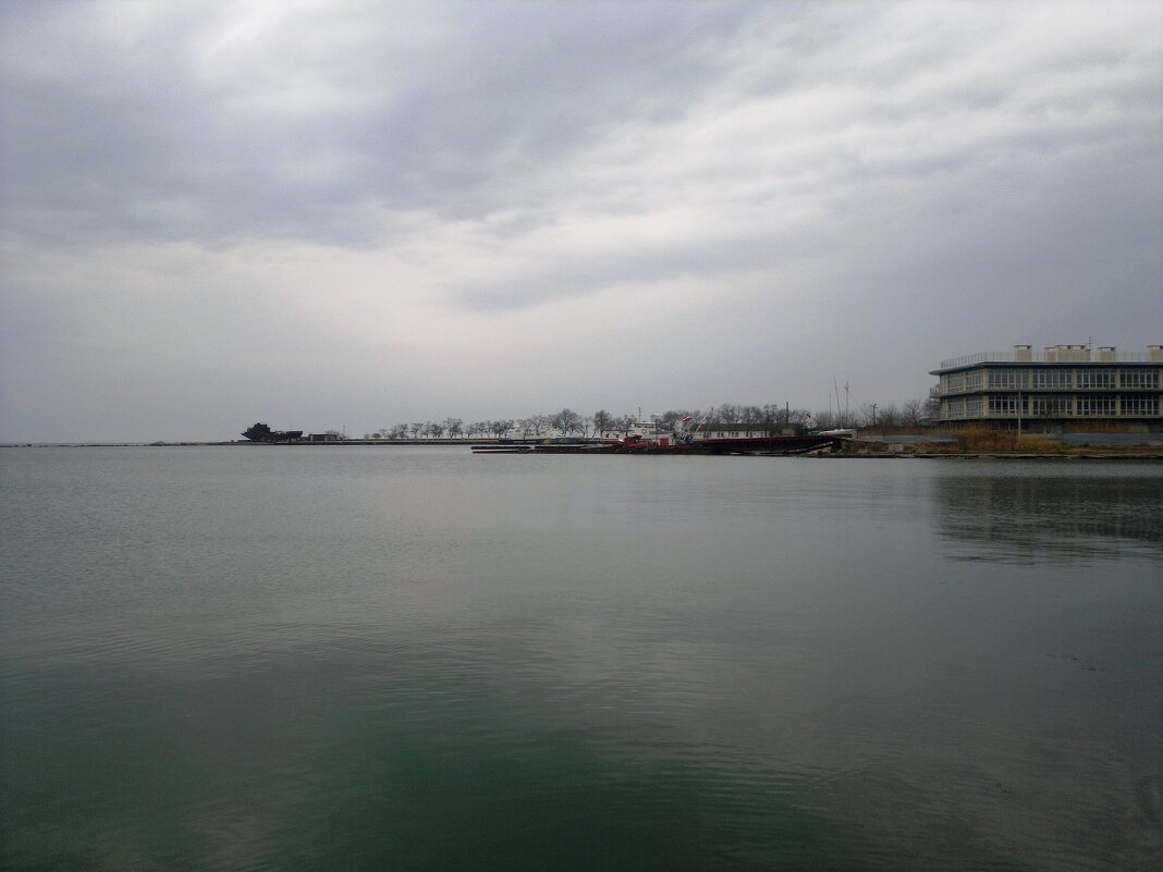 Керчь. Керченская бухта весной. - Пётр Чернега Керчь. Керченская бухта весной. - Пётр Чернега