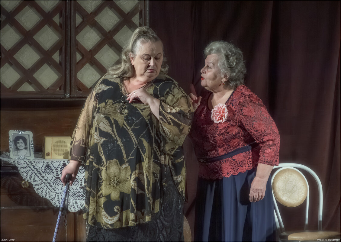 Актрисы Нина Алексеевна Малюк и Надежда Ивановна Караченцева. - Александр Максимов Актрисы Нина Алексеевна Малюк и Надежда Ивановна Караченцева. - Александр Максимов