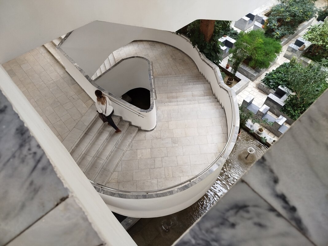 Центральный зал! - Надежда Центральный зал! - Надежда