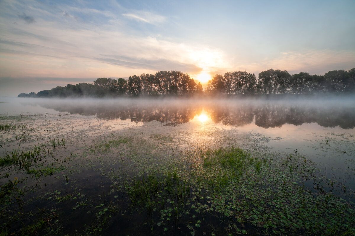 рассвет на речке - Антон Лихач